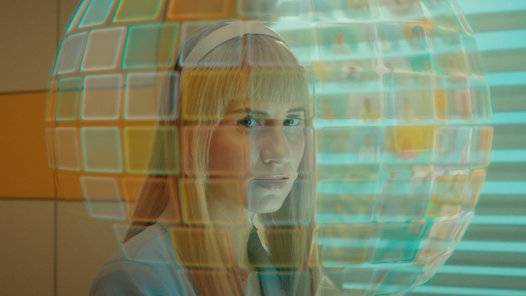 Social Media Gone Too Far  |  “Doctor Who” Season 1: Episode 5 “Dot and Bubble”&nbsp;Review